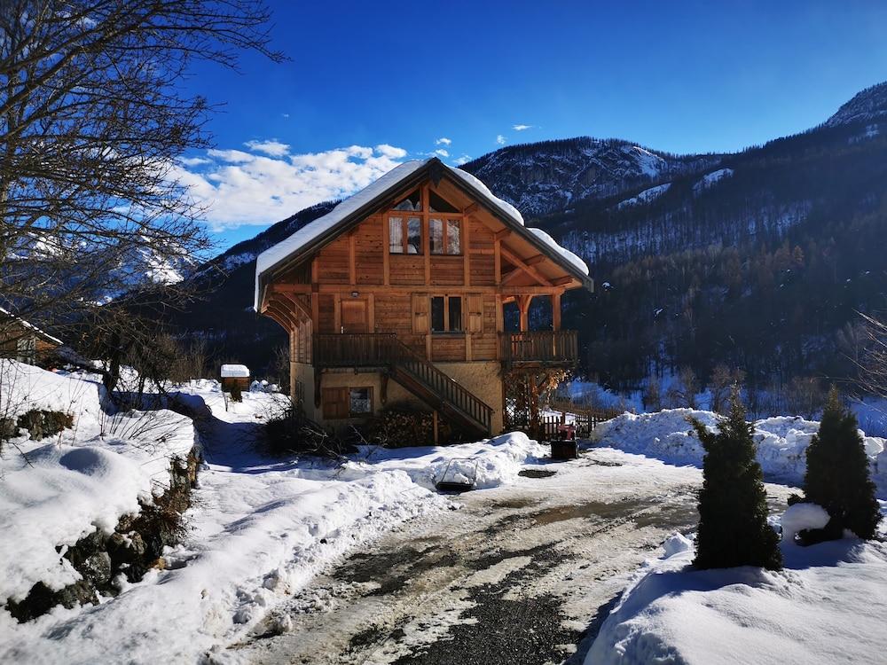 Chalet Gyronde Your alpine getaway - Provence-Alpes-Côte d'Azur - Pelvoux visuel 1/5 Chalet Gyronde Your alpine getaway - Provence-Alpes-Côte d'Azur - Pelvoux visuel 1/5