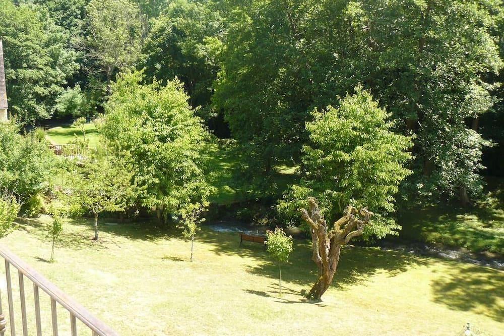Gîte-Family-Ensuite with Shower-Garden View Poitou-Charentes - Sireuil visuel 2/5 Gîte-Family-Ensuite with Shower-Garden View Poitou-Charentes - Sireuil visuel 2/5