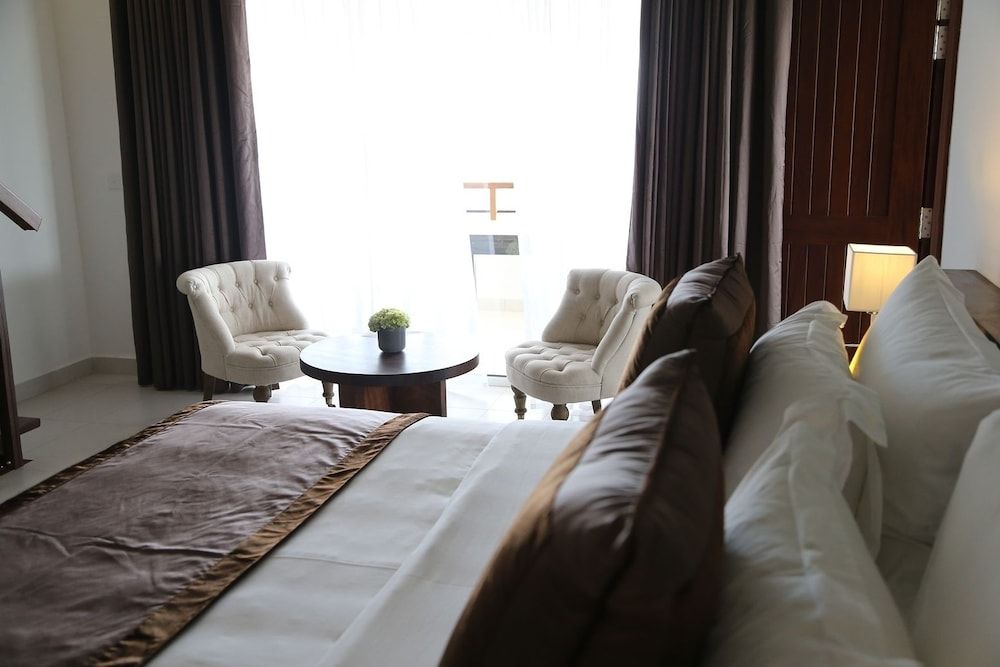 sembo-702552-8c5b52-280965 Anilana Pasikuda