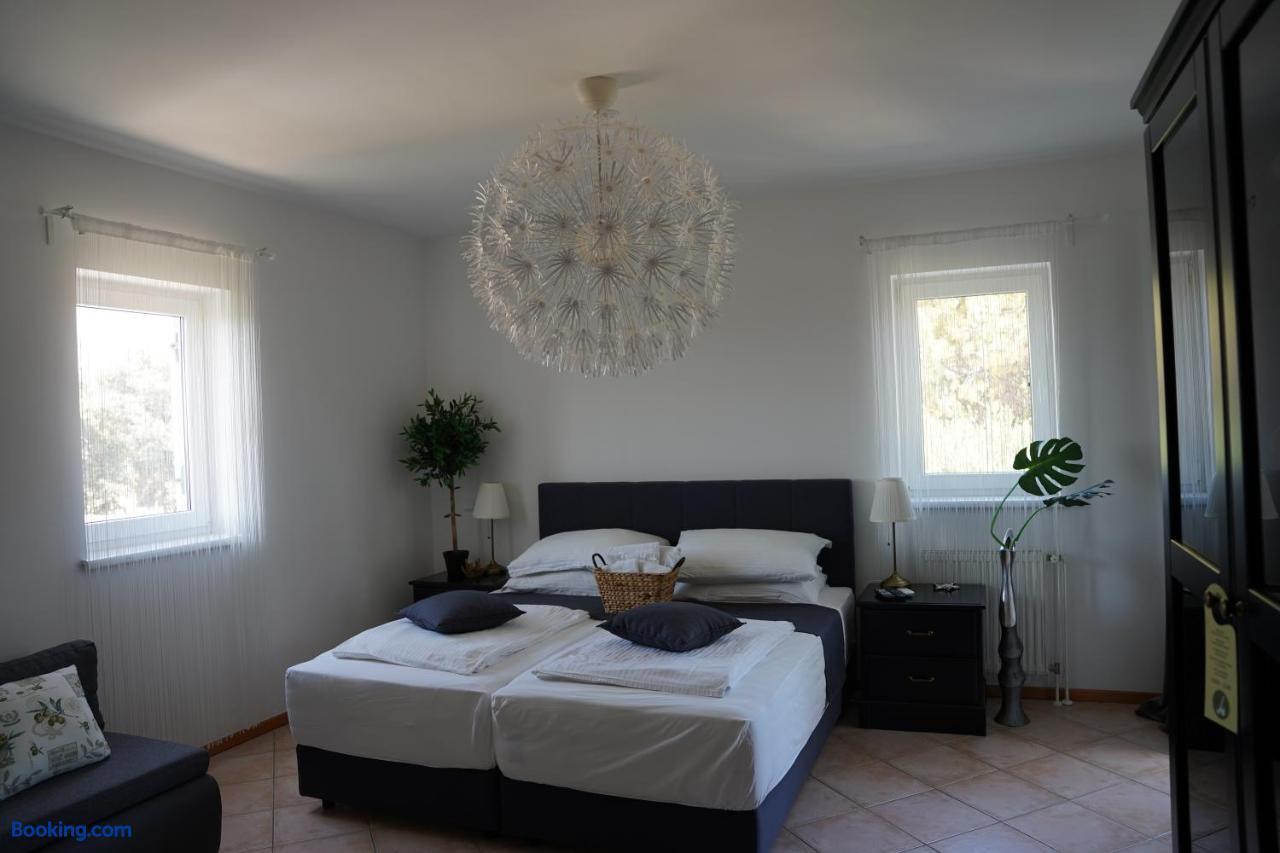 booking-1071064993-536762524-495815 Villa Olea