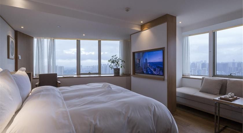 Bai Yun Qin She Boutique