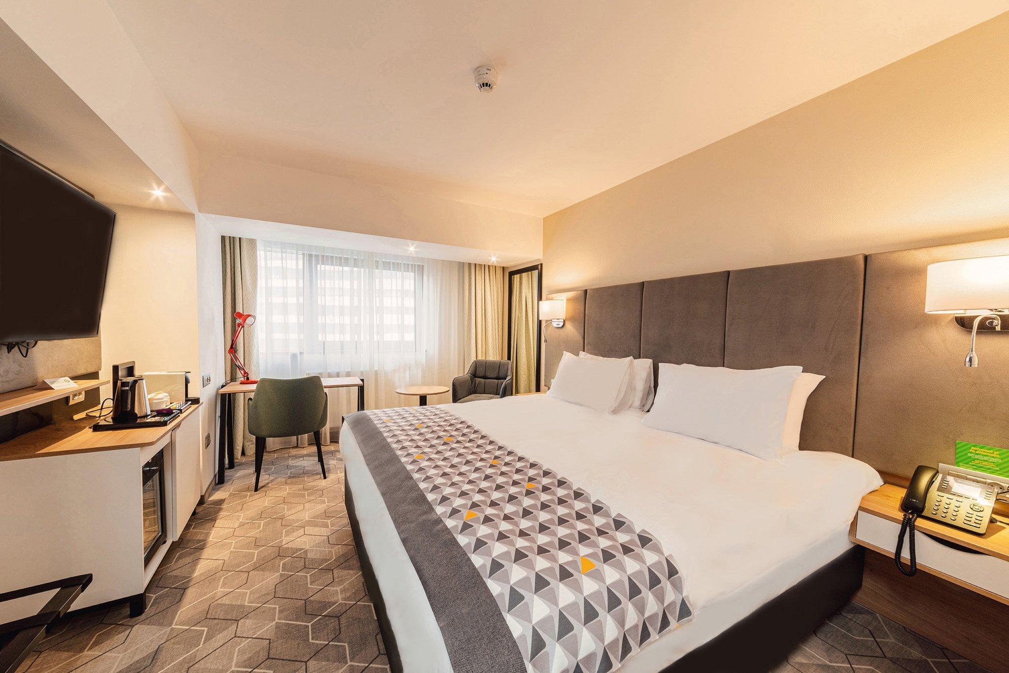 agoda-104478-155697410-080829 Holiday Inn Bucharest - Times