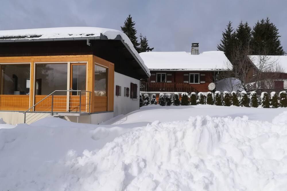 The Little Chalet At Papi-Mamie Franche Comté - Les Rousses visuel 5/10 The Little Chalet At Papi-Mamie Franche Comté - Les Rousses visuel 5/10