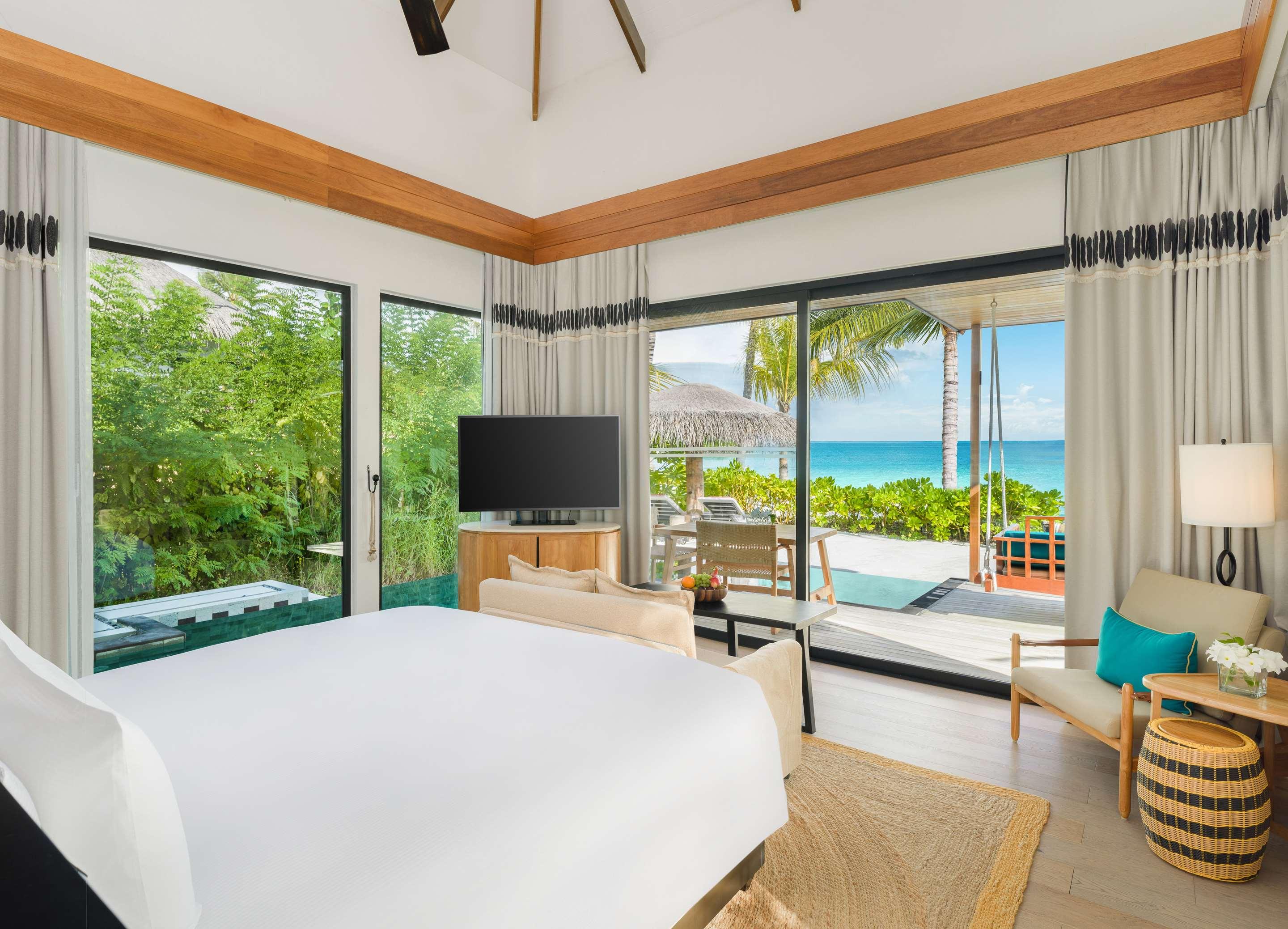 ice-1070466236-112409141-354986 Hilton Maldives Amingiri Resort & Spa