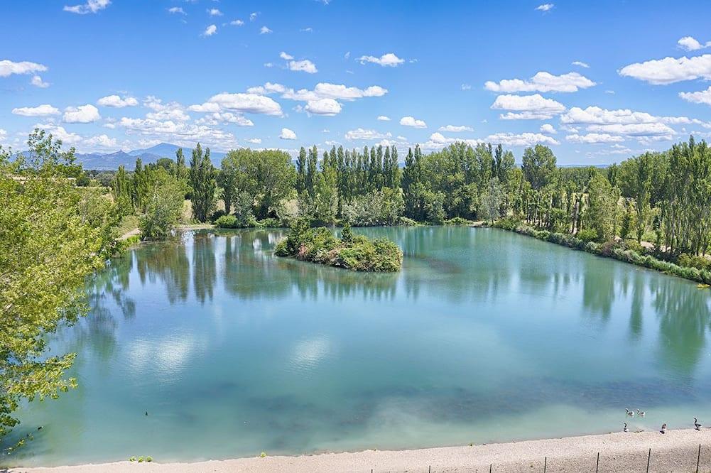 La maison des Eucalyptus Piscine, jacuzzis et lac - Provence-Alpes-Côte d'Azur - Oranje visuel 4/5 La maison des Eucalyptus Piscine, jacuzzis et lac - Provence-Alpes-Côte d'Azur - Oranje visuel 4/5