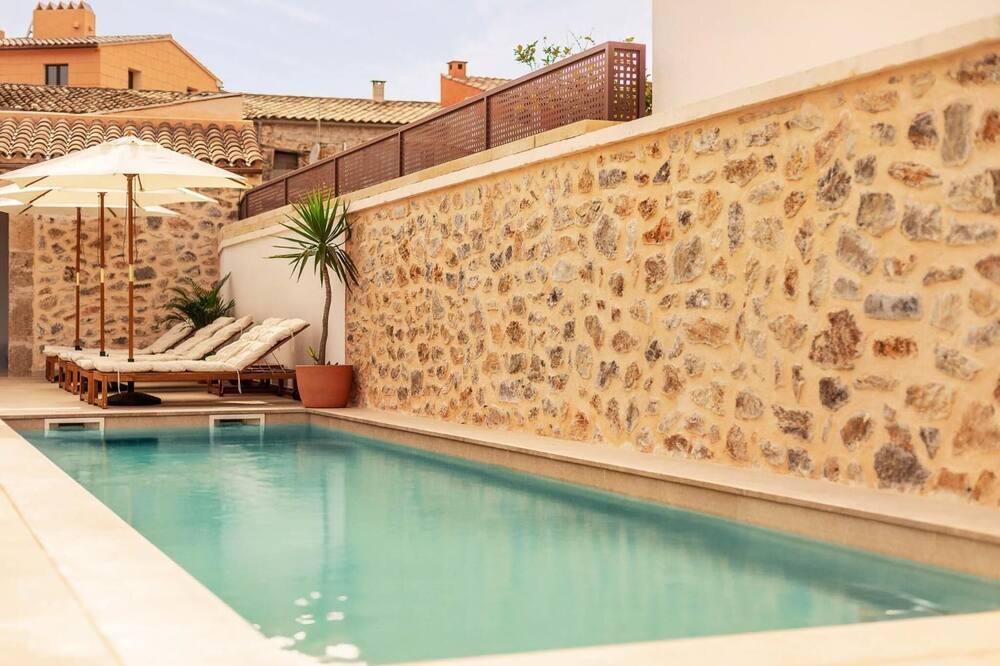 expedia_group-8581764-44881965-225950 Origins Hotel Boutique