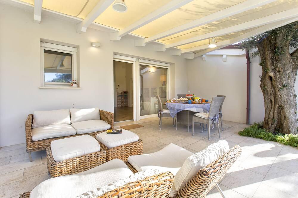 Alghero Villa Nuit Blanche with swimming pool, A/C, WiFi, close to the center Sardinië - Alghero visuel 3/5 Alghero Villa Nuit Blanche with swimming pool, A/C, WiFi, close to the center Sardinië - Alghero visuel 3/5