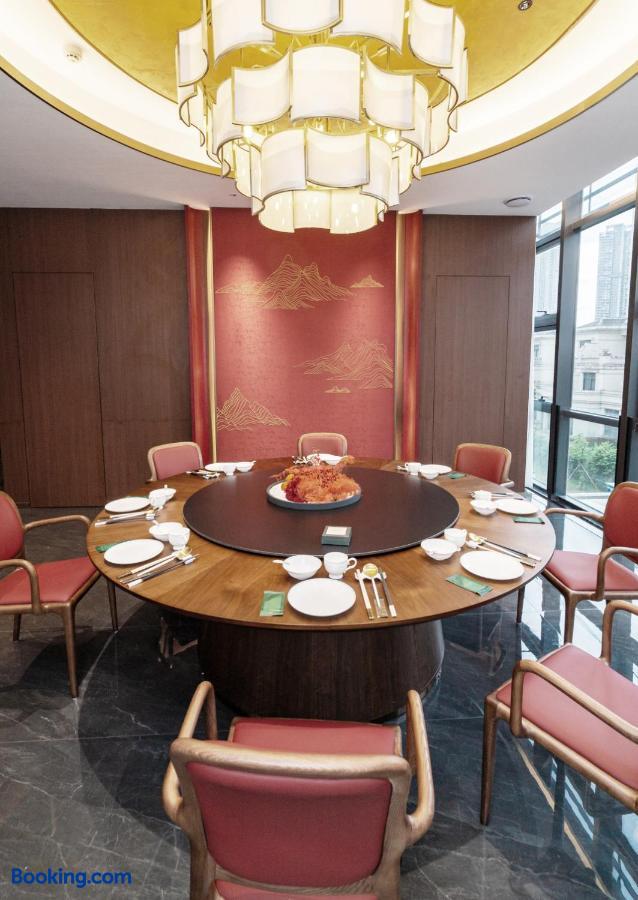 booking-1071780230-599542225-470294 Poltton International Apartments Jiangmen Pengjiang Administrative Service Center