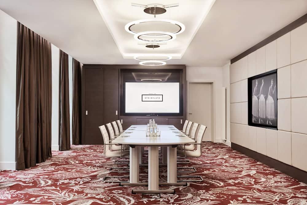 expedia_group-2011280-39431384-499371 Roomers Berlin Steinplatz, Autograph Collection