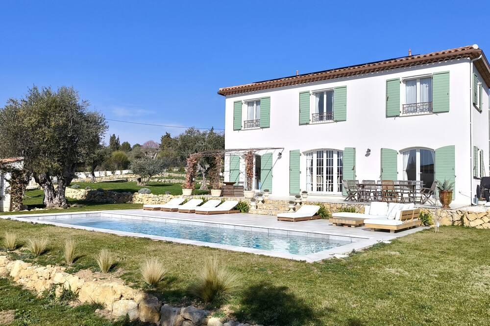 Lou Masadous : Magnifique villa tout confort avec piscine chauffée 11x3.5 Provence-Alpes-Côte d'Azur - Montauroux visuel 2/5 Lou Masadous : Magnifique villa tout confort avec piscine chauffée 11x3.5 Provence-Alpes-Côte d'Azur - Montauroux visuel 2/5