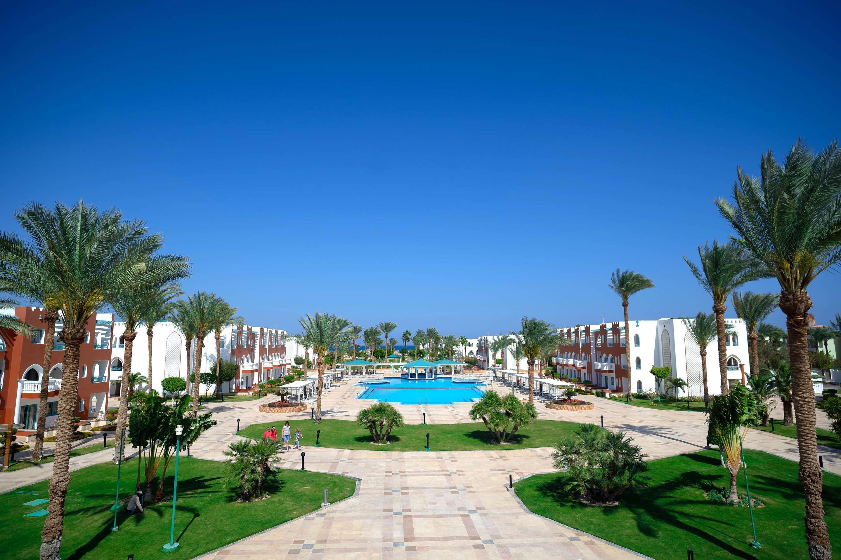 ice-132056-97033303-285981 Sunrise Garden Beach Resort