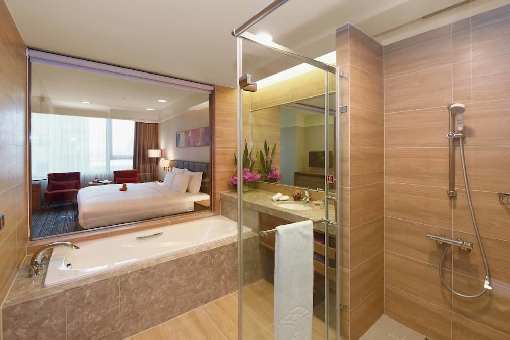 Fullon Hotel Taoyuan Airport Access Mrt A8