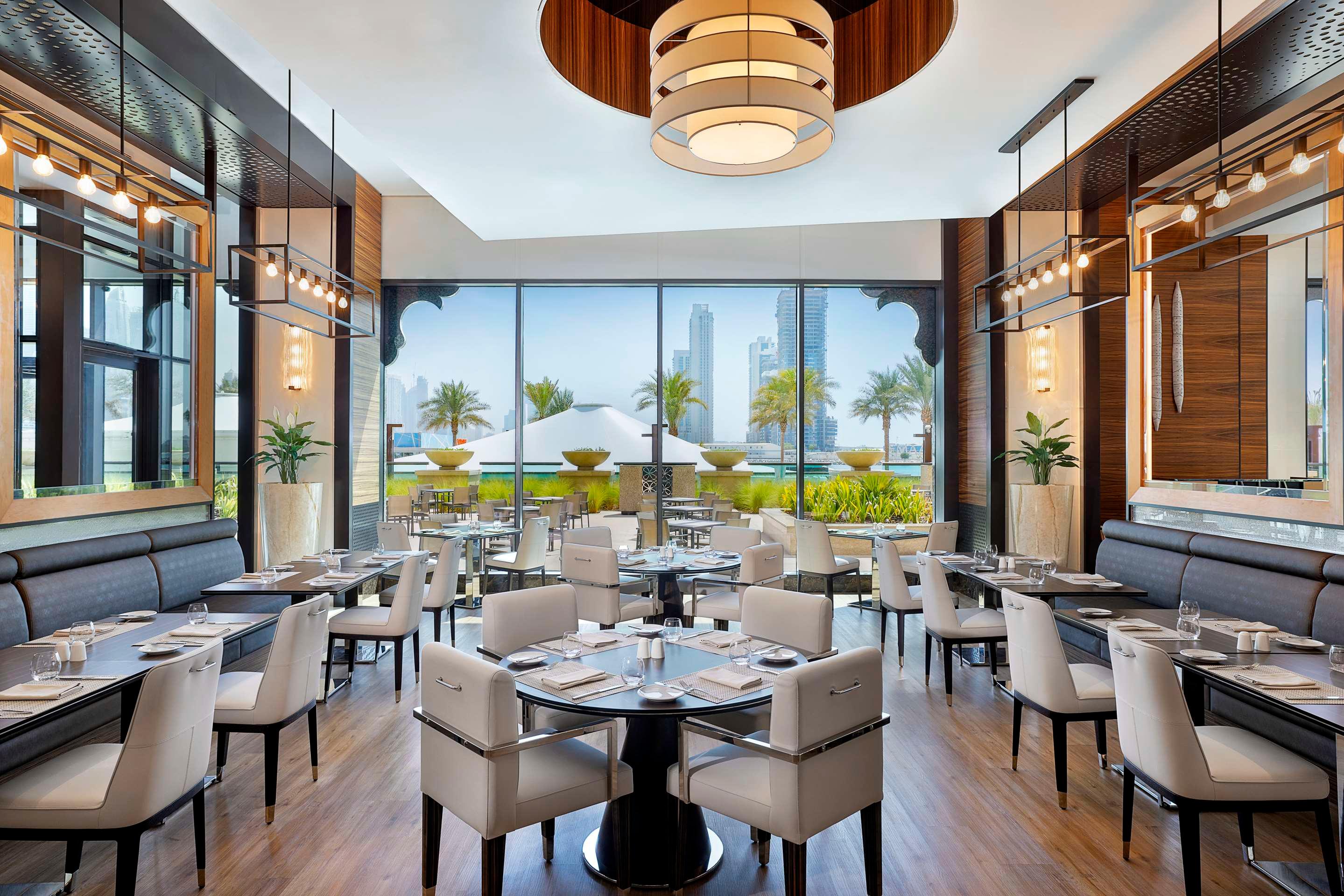 ice-8521867-111246549-324043 Hilton Dubai Palm Jumeirah
