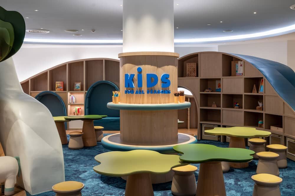 Four Seasons Hotel Bangkok at Chao Phraya River