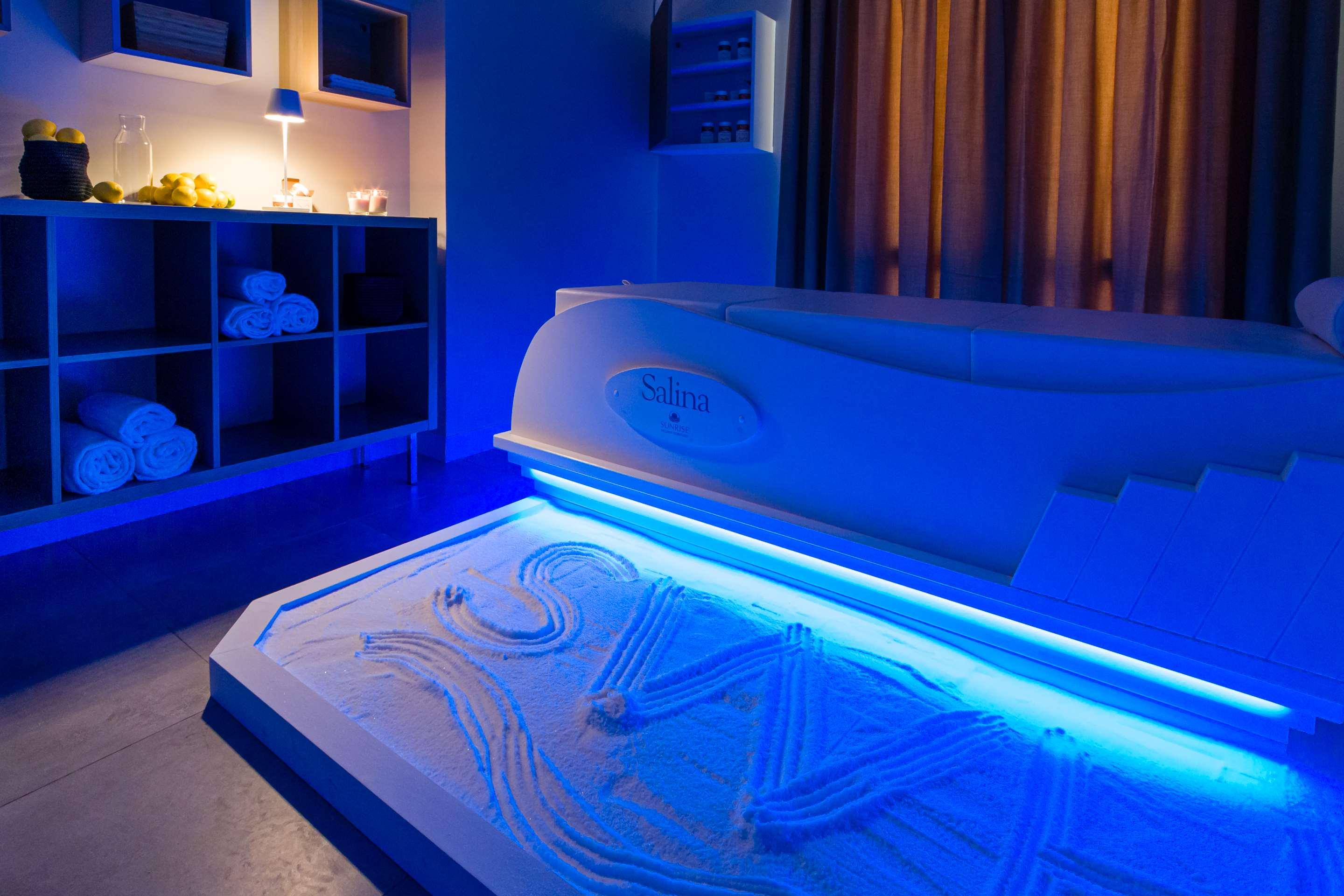 ice-145768-72658024_3XL-222616 Seawater Hotels & Medical Spa