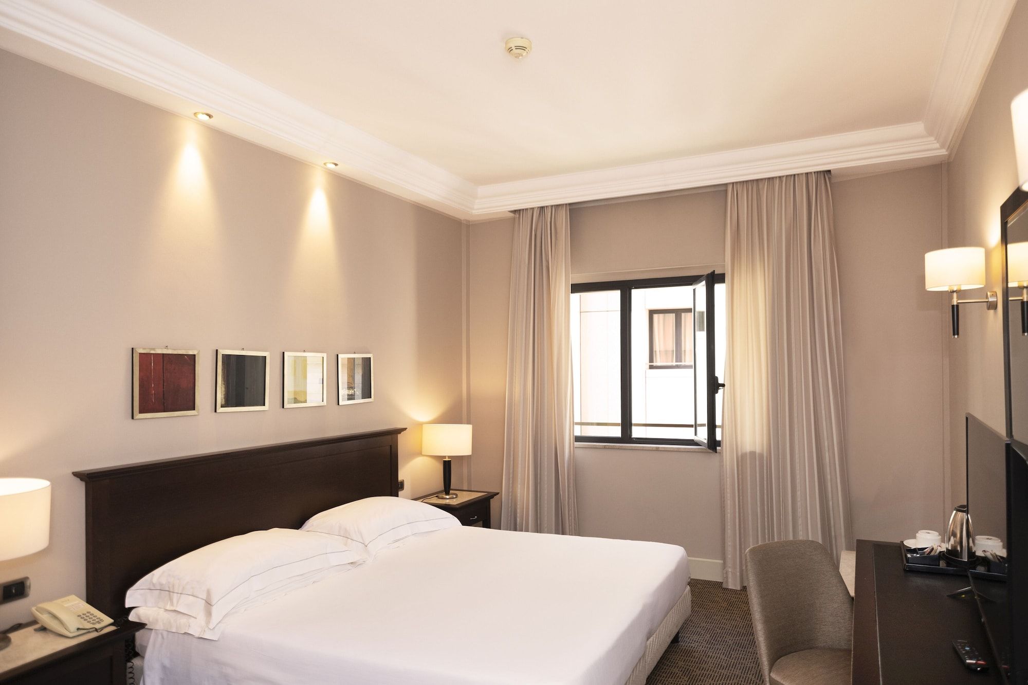 hotel regina margherita via bari roma