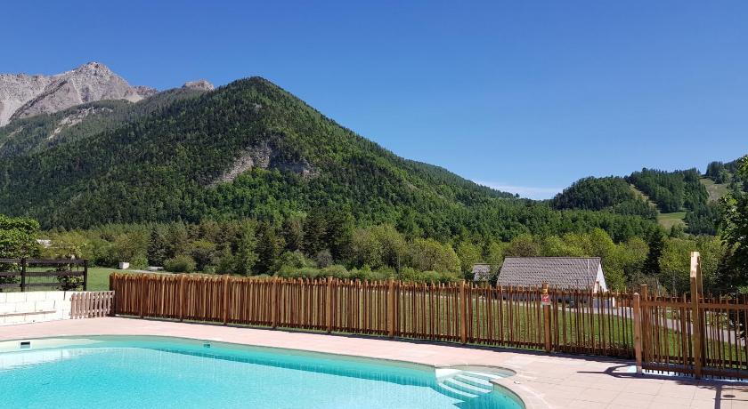 Camping les Auches Provence-Alpes-Côte d'Azur - Dienstmeisjes visuel 1/5 Camping les Auches Provence-Alpes-Côte d'Azur - Dienstmeisjes visuel 1/5