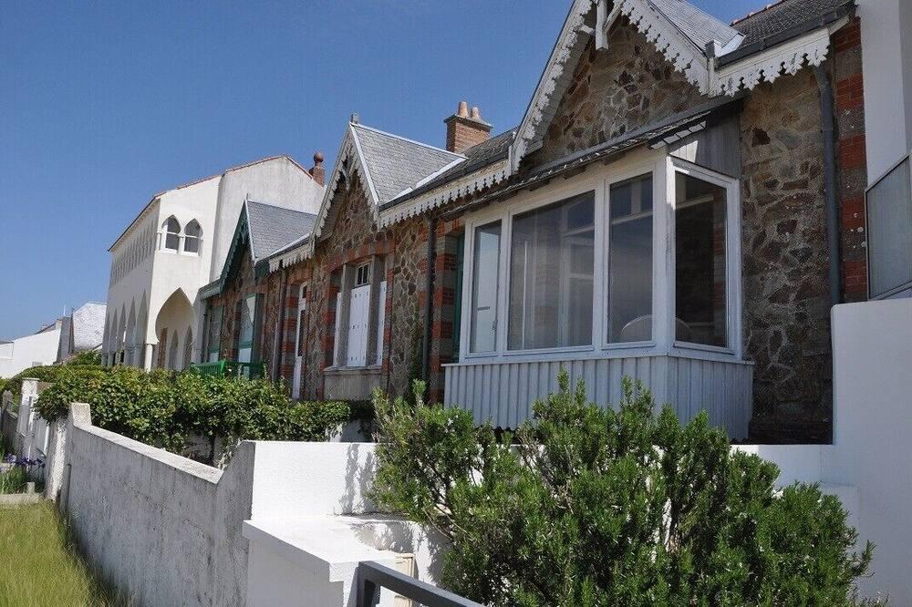 Fromentine Exceptional Sea Face And Noirmoutier Charming Waterfront Villa Franche Comté - La Barre visuel 3/5 Fromentine Exceptional Sea Face And Noirmoutier Charming Waterfront Villa Franche Comté - La Barre visuel 3/5