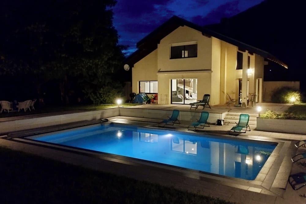 Villa pour 7, piscine chauffée, jacuzzi, proche lac Rhône-Alpes - Doussard visuel 3/5 Villa pour 7, piscine chauffée, jacuzzi, proche lac Rhône-Alpes - Doussard visuel 3/5