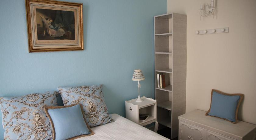 Apartment Lourmel Ile de France - Paris visuel 4/5 Apartment Lourmel Ile de France - Paris visuel 4/5