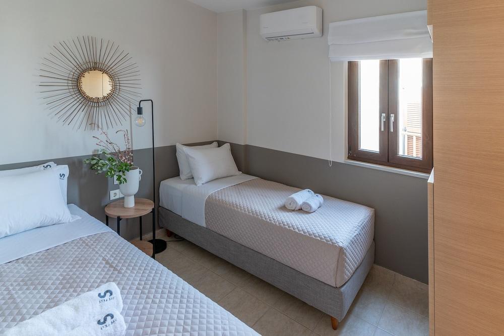 sembo-3788326-d81184-139856 Syra Bay