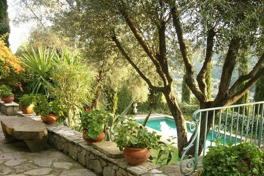 Provencal villa, landscaped garden, private pool, great view Provence-Alpes-Côte d'Azur - Auribeau-sur-Siagne visuel 1/5 Provencal villa, landscaped garden, private pool, great view Provence-Alpes-Côte d'Azur - Auribeau-sur-Siagne visuel 1/5