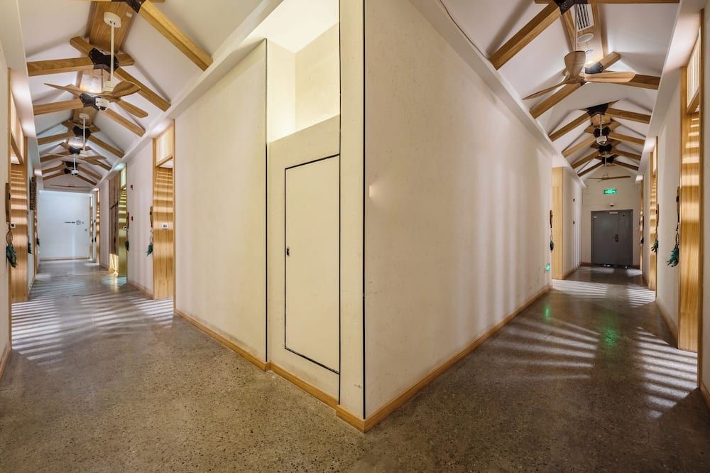 Manli Hotel Shanghai Pudong Airport Branch -Provide free shuttle buses to Pudong Airport and Disneyland