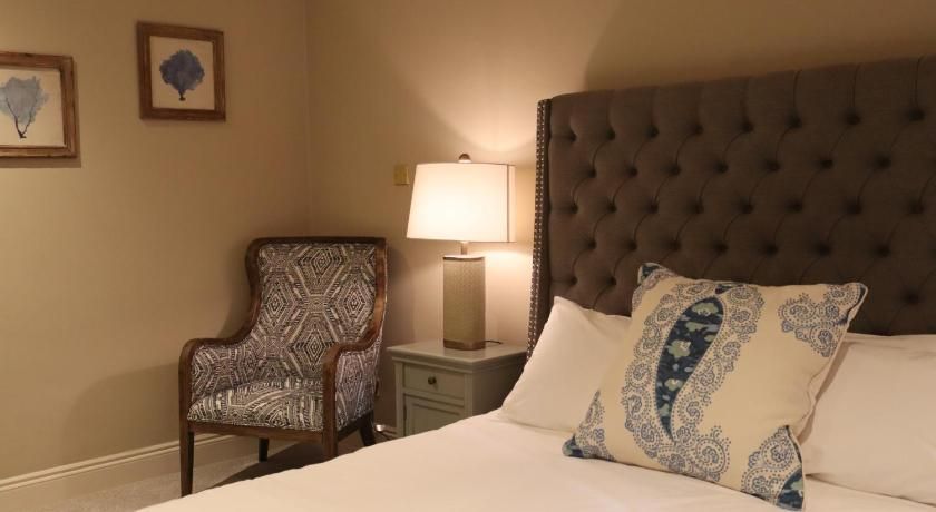 Rafters at Riverside House Hotel