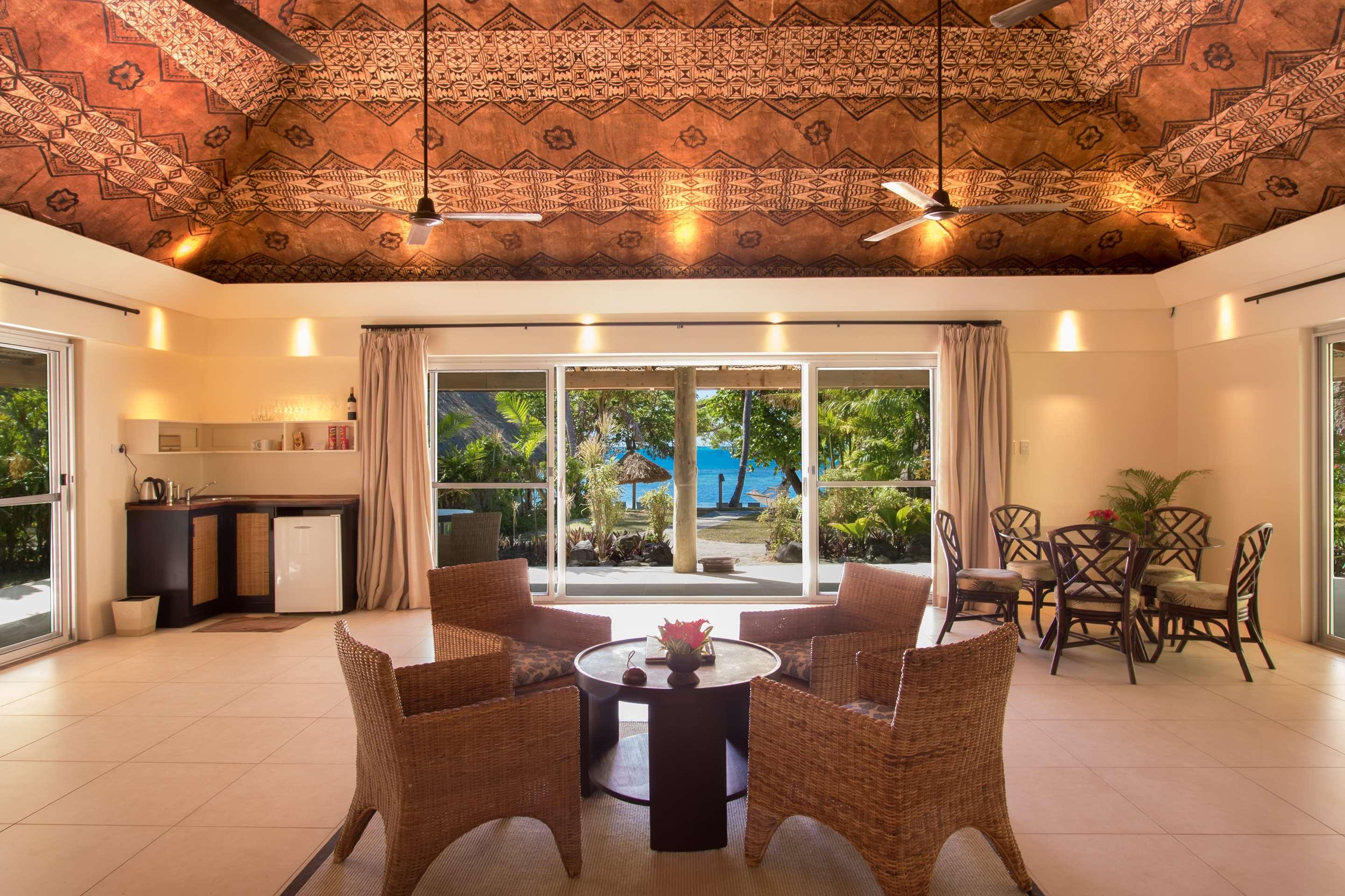 ice-178714-99445010-913561 Castaway Island, Fiji