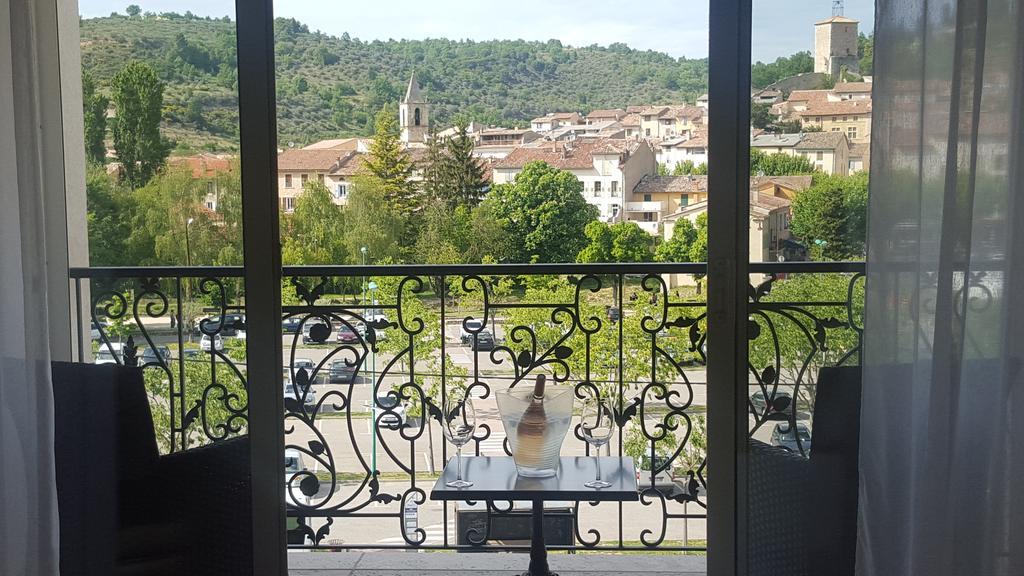 Hôtel Les Deux Lions Provence-Alpes-Côte d'Azur - Saint-Laurent-du-Verdon visuel 2/5 Hôtel Les Deux Lions Provence-Alpes-Côte d'Azur - Saint-Laurent-du-Verdon visuel 2/5