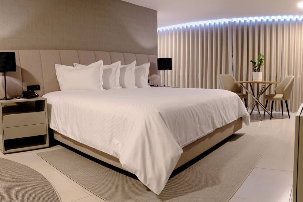 Eurobuilding Tama San Cristobal