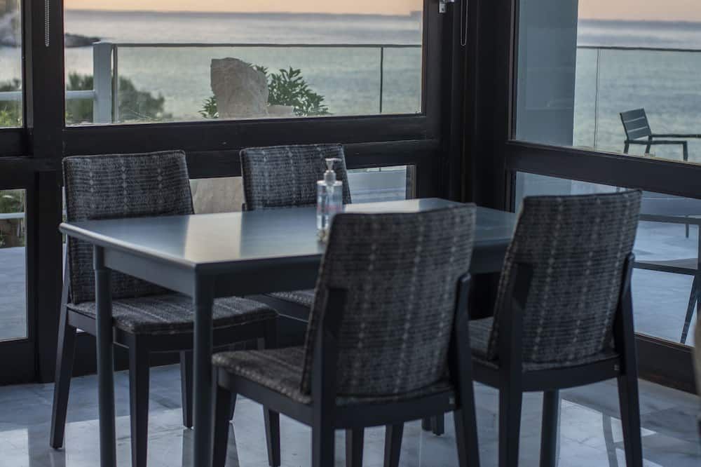 Apollo Resort