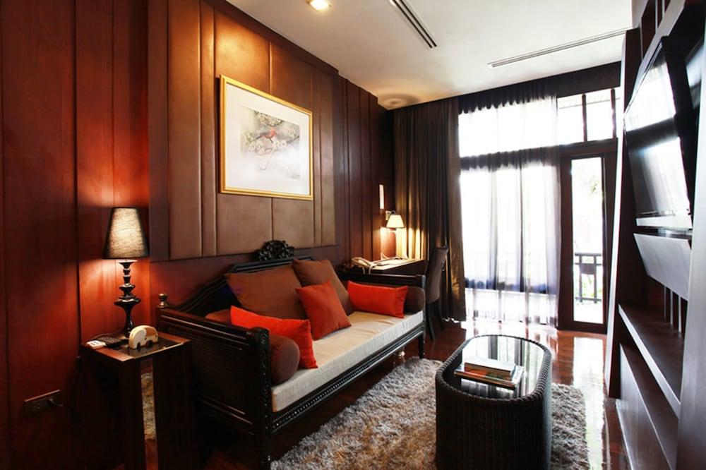 sembo-740872-0f0f32-725570 Sireeampan Boutique Resort & Spa