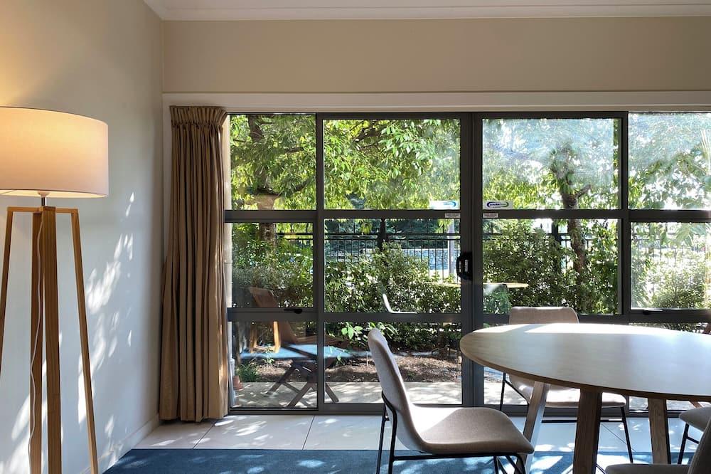 expedia_group-548437-4486645-107009 Saxton Lodge