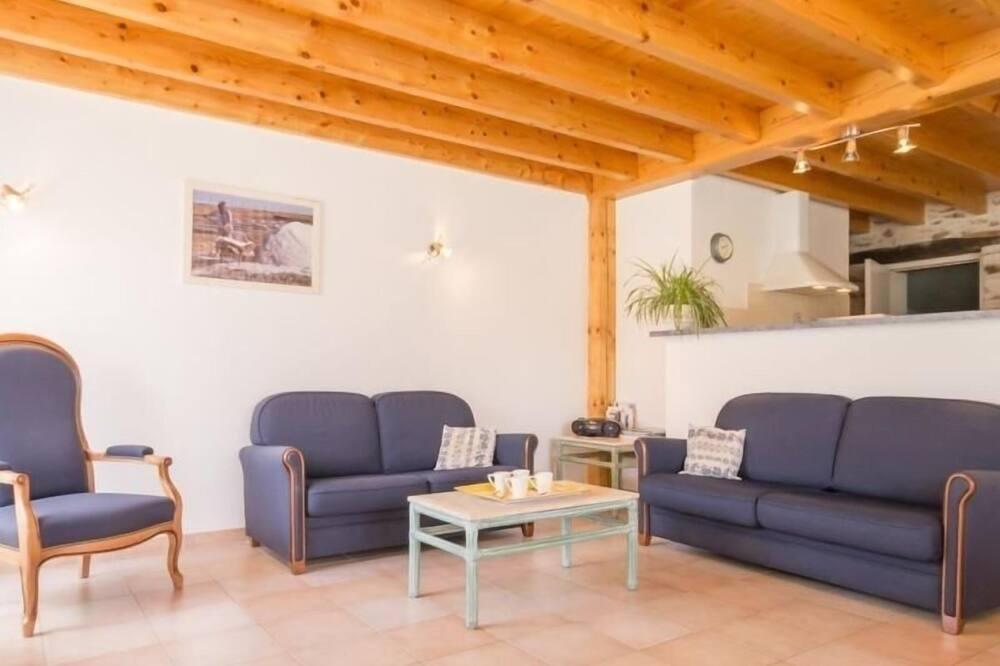 Gîte rénové sur domaine viticole bio, proche de Nantes et Pornic, jardin clos, vélos à disposition FR-1-306-1035 - Pays de Loire - Saint-Philbert-de-Grand-Lieu visuel 4/5 Gîte rénové sur domaine viticole bio, proche de Nantes et Pornic, jardin clos, vélos à disposition FR-1-306-1035 - Pays de Loire - Saint-Philbert-de-Grand-Lieu visuel 4/5