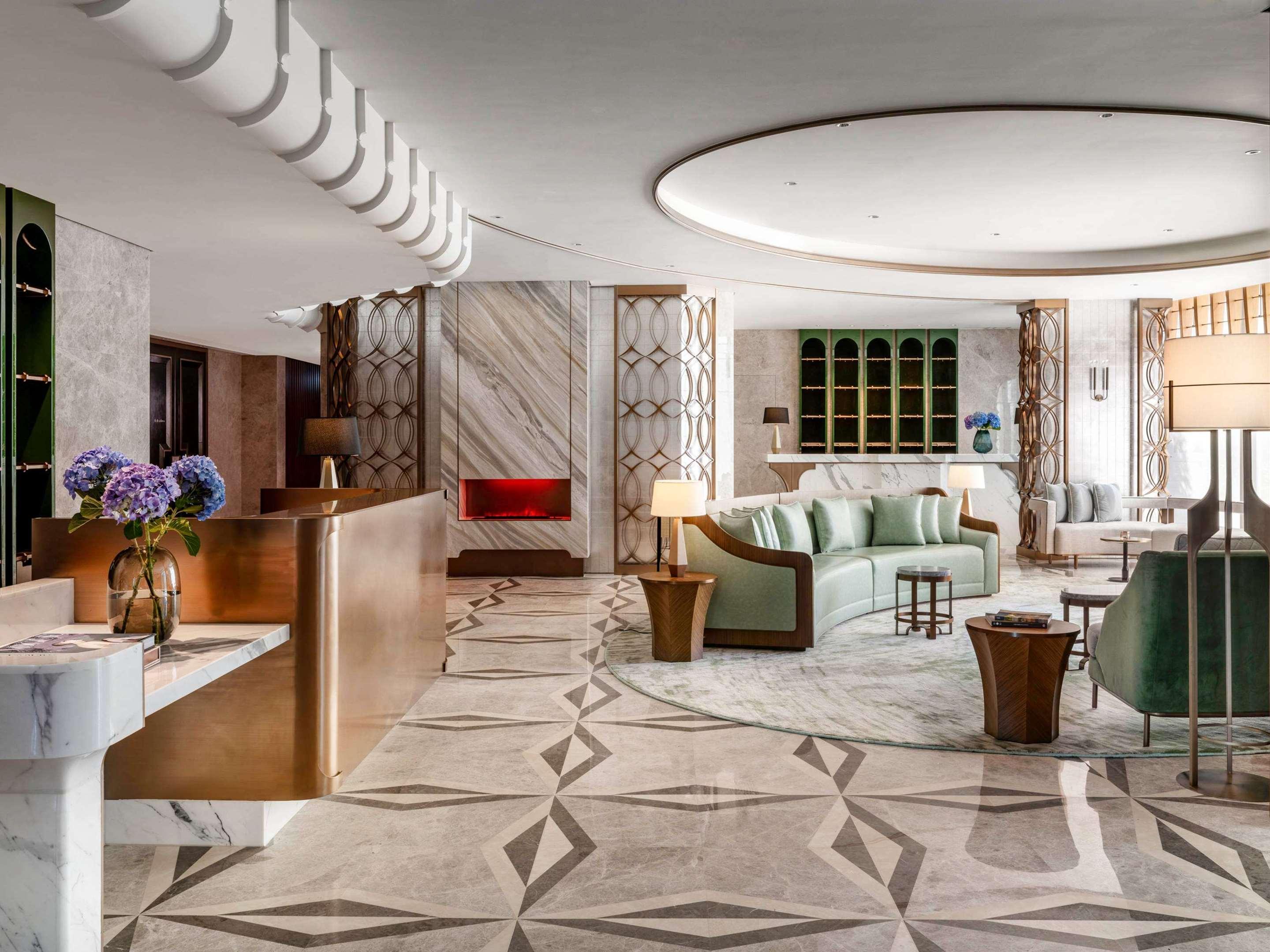 ice-4920582-d331cb-301851 The Silveri Hong Kong - MGallery