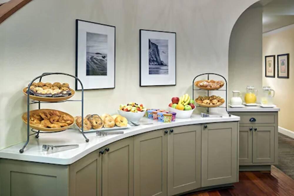 Beach House Half Moon Bay