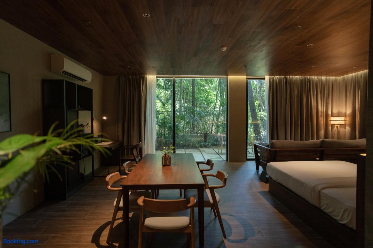 booking-1071323977-604943287-498216 Piece Lio from Japan Managed by H Hospitality Group