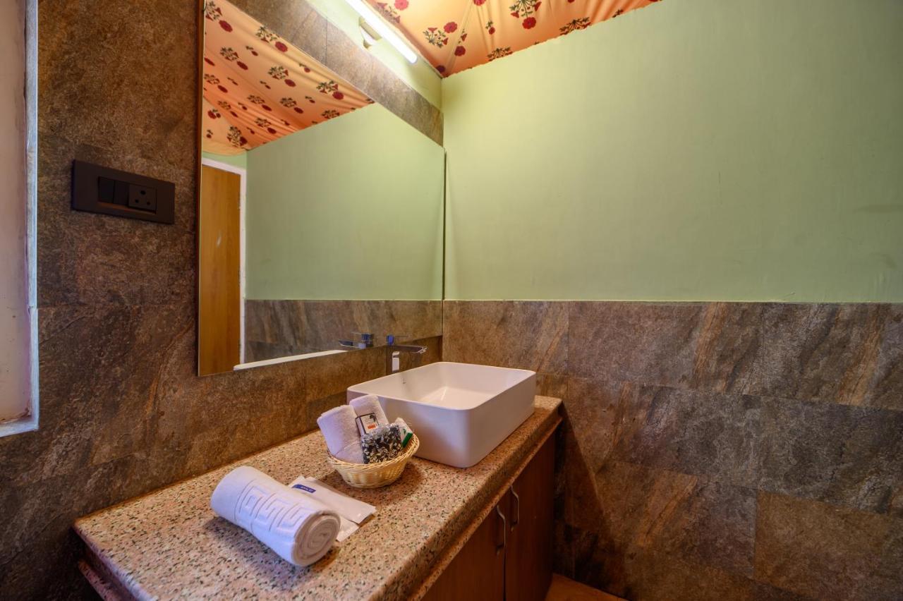 booking-1072273823-637335489-988151 The Beehad Sariska