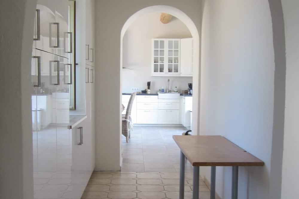 Villa with pool and extra-large terrace, in the silence of nature reserve Provence-Alpes-Côte d'Azur - Vidauban visuel 3/5 Villa with pool and extra-large terrace, in the silence of nature reserve Provence-Alpes-Côte d'Azur - Vidauban visuel 3/5