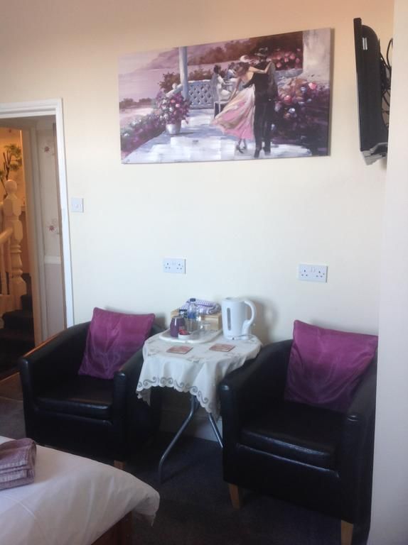 Cleasewood Guest House