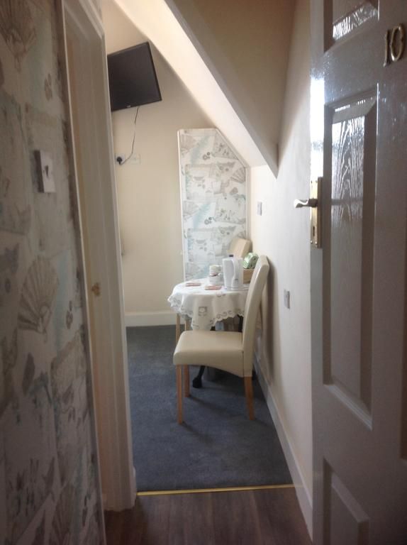 Cleasewood Guest House