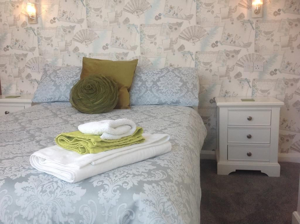 Cleasewood Guest House