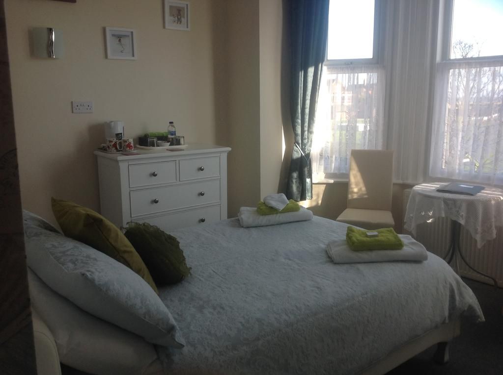 Cleasewood Guest House