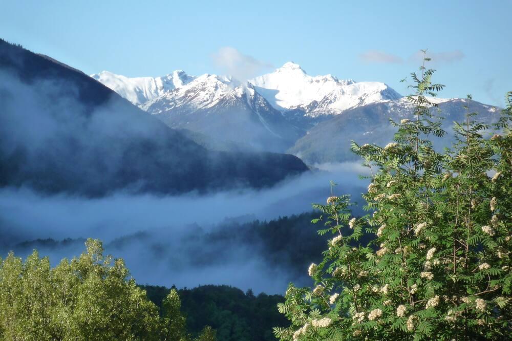 Warm, comfortable and quiet gîte, in the heart of nature, between lake and mountains Provence-Alpes-Côte d'Azur - Châteauroux-les-Alpes visuel 1/5 Warm, comfortable and quiet gîte, in the heart of nature, between lake and mountains Provence-Alpes-Côte d'Azur - Châteauroux-les-Alpes visuel 1/5