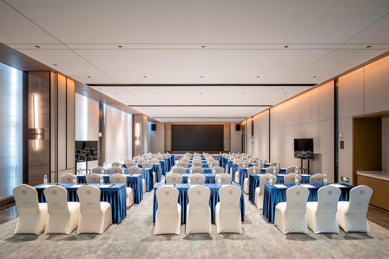 Qinglian Jinghe Hotel Wuhan Zoo International Expo Center Branch