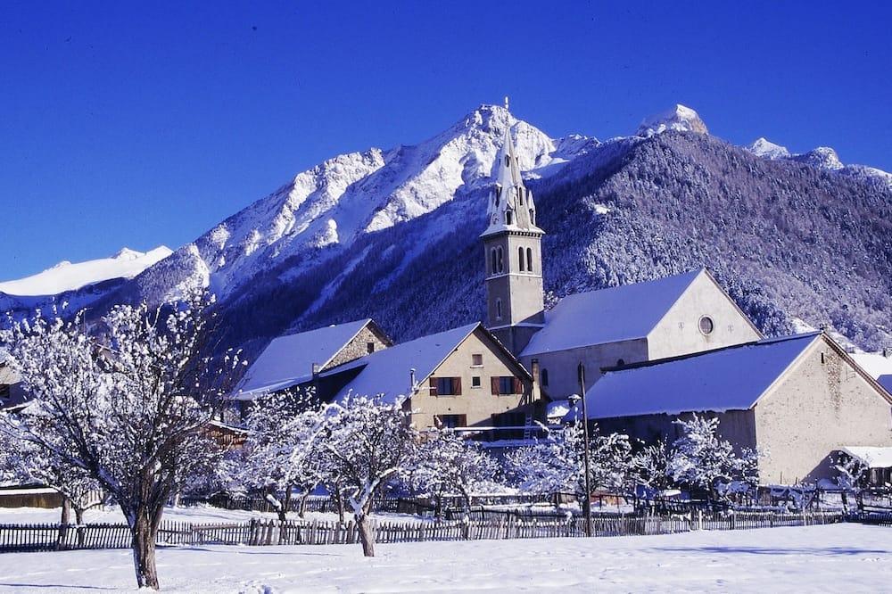 Hotel Les Autanes Provence-Alpes-Côte d'Azur - Dienstmeisjes visuel 4/5 Hotel Les Autanes Provence-Alpes-Côte d'Azur - Dienstmeisjes visuel 4/5