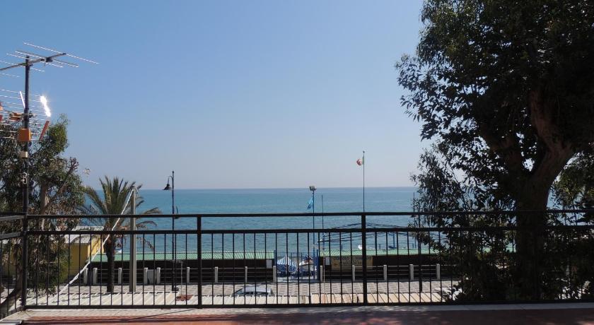 Appartamenti Camping Rivamare Ligurië - Albenga visuel 3/5 Appartamenti Camping Rivamare Ligurië - Albenga visuel 3/5