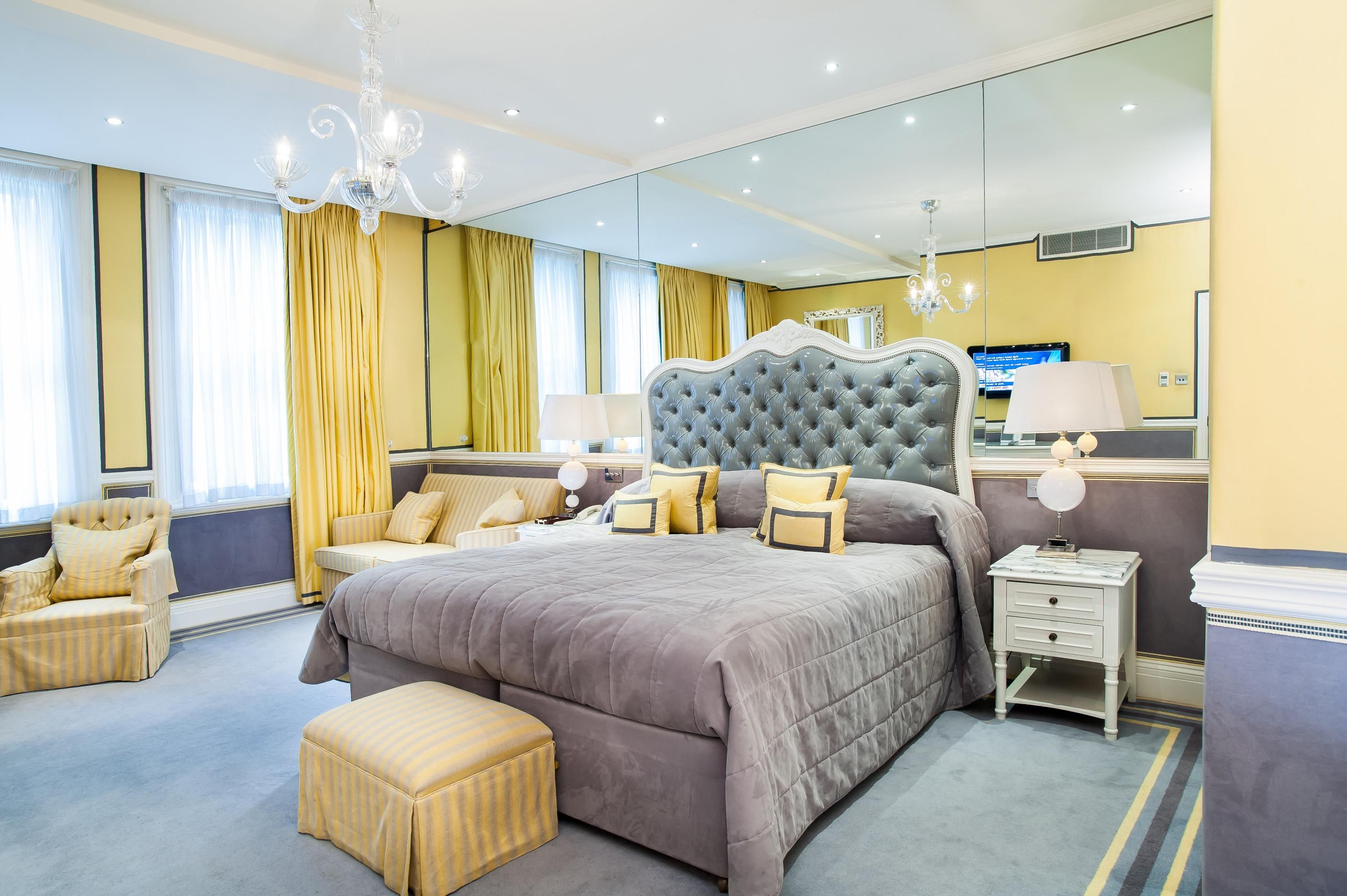 Rubens At The Palace