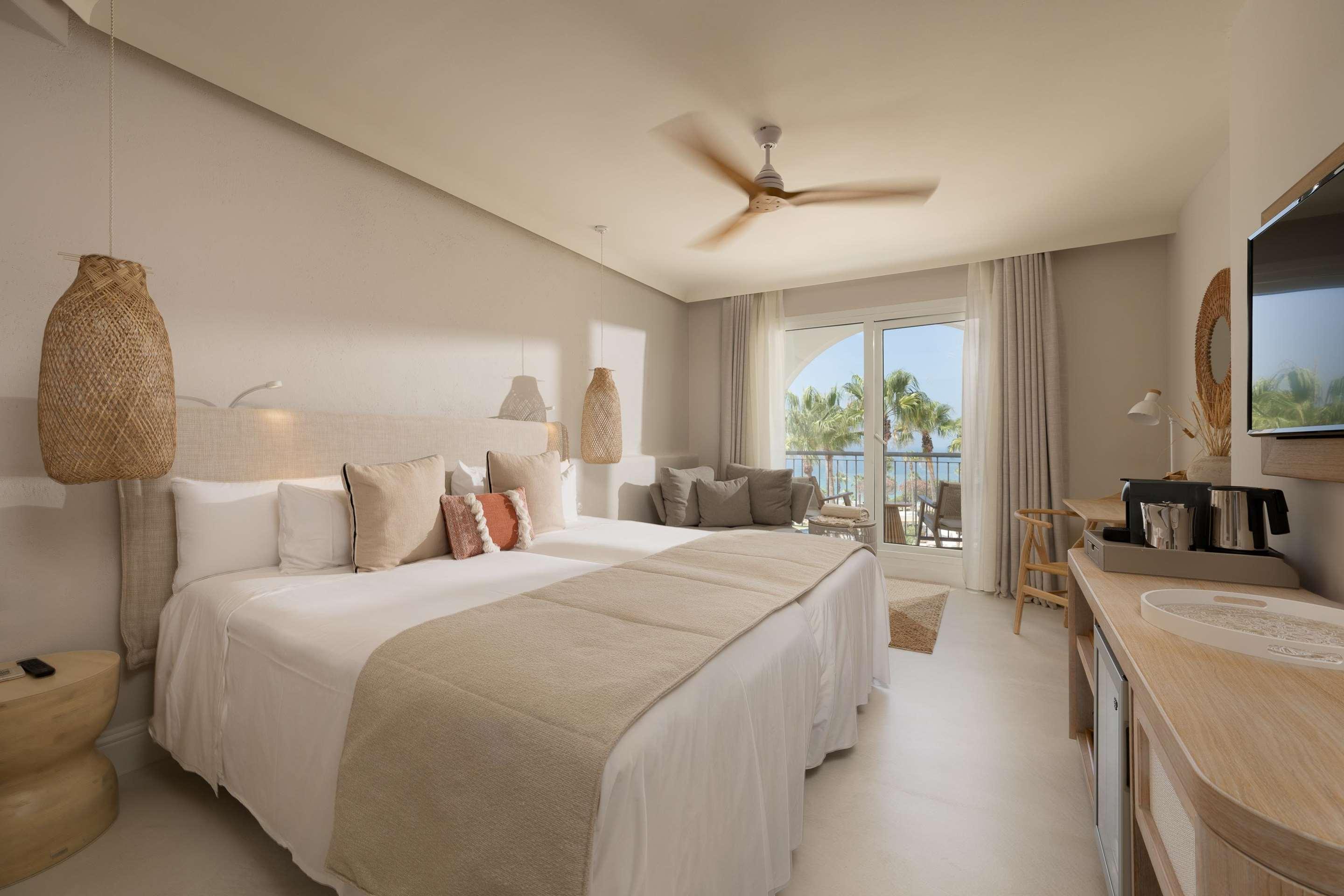 ice-1070823493-093ae6-128737 Daia Slow Beach Hotel Conil